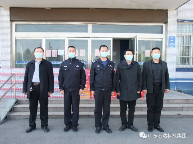 山东米兰在线注册集团副总经理张广义到开发区派出所慰问